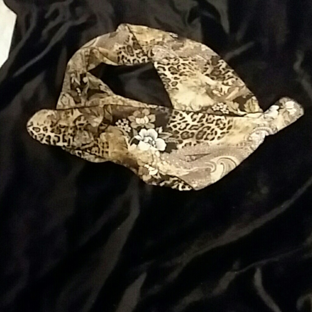 Paisley flowered scarf